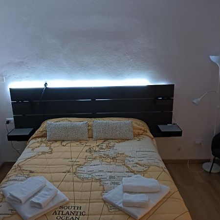 B&B Fiera Station Rooms Bologne Extérieur photo