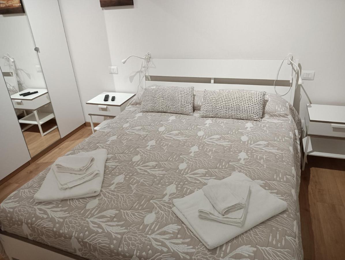 B&B Fiera Station Rooms Bologne Extérieur photo