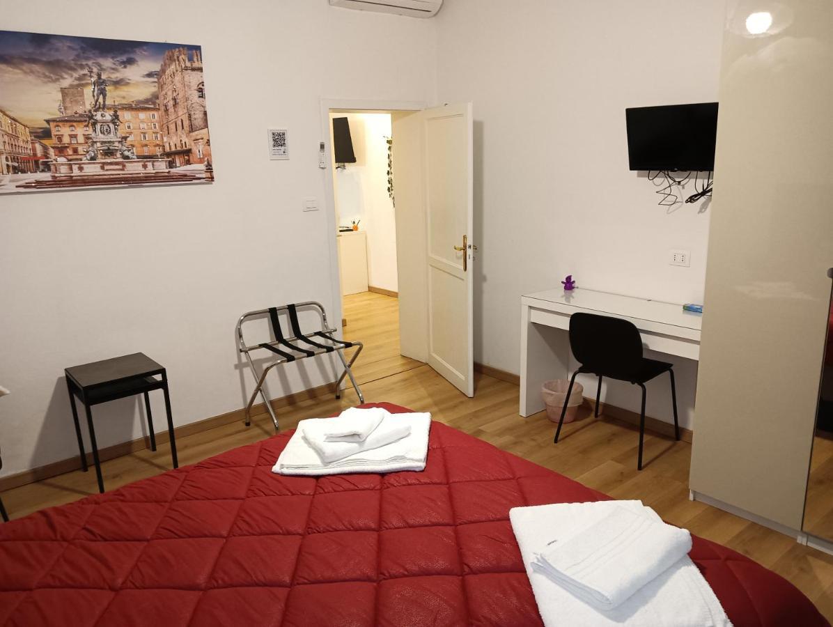B&B Fiera Station Rooms Bologne Extérieur photo