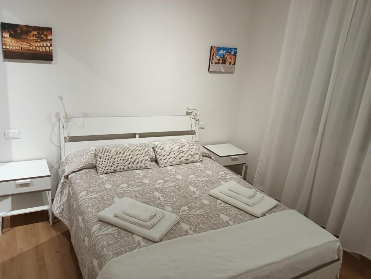B&B Fiera Station Rooms Bologne Extérieur photo